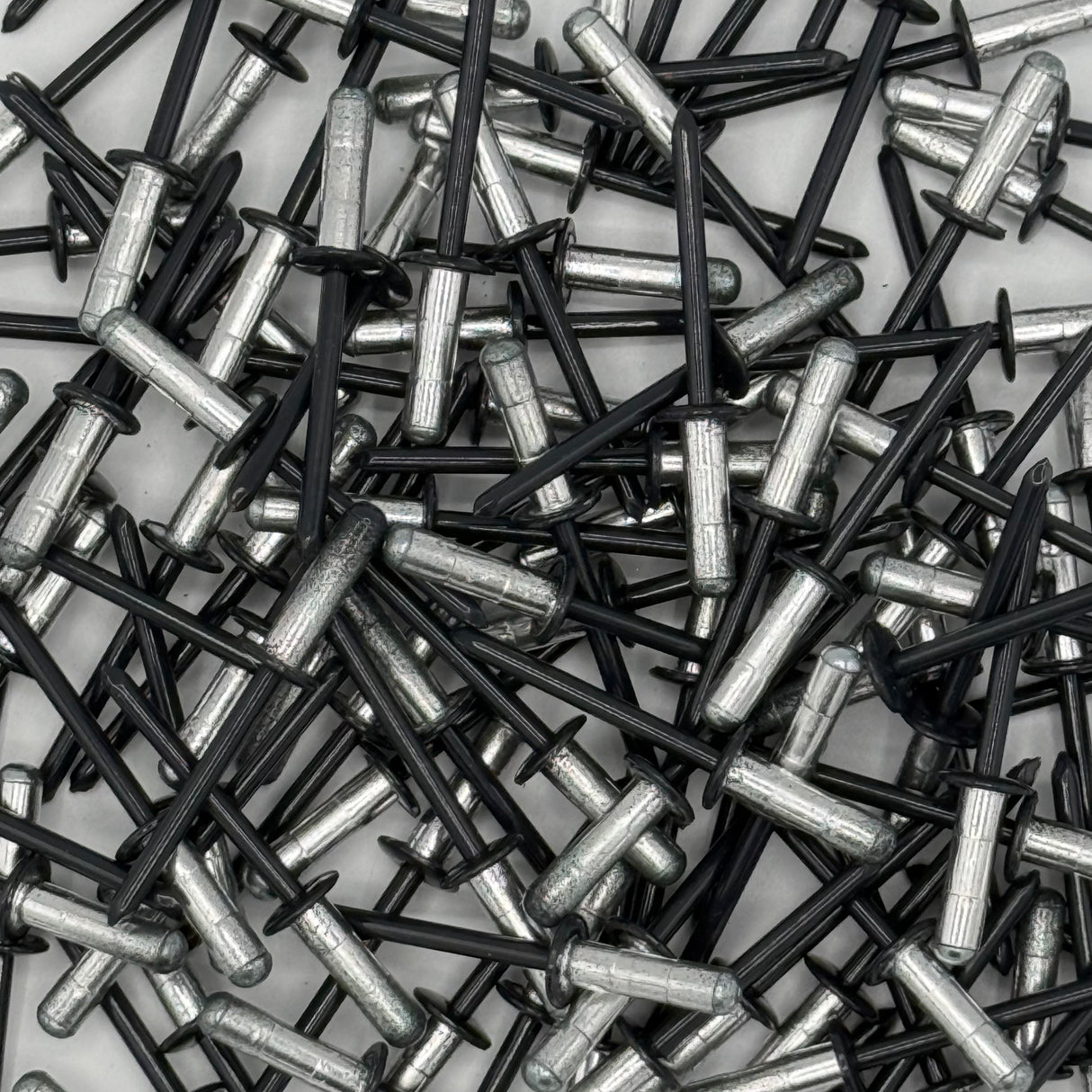 Coloured Rivets 4.9 x15mm (Pack of 100)