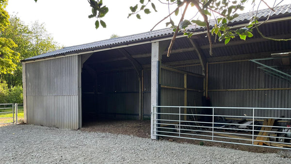 Existing equestrian structure recladded and roofed using EUROSIX