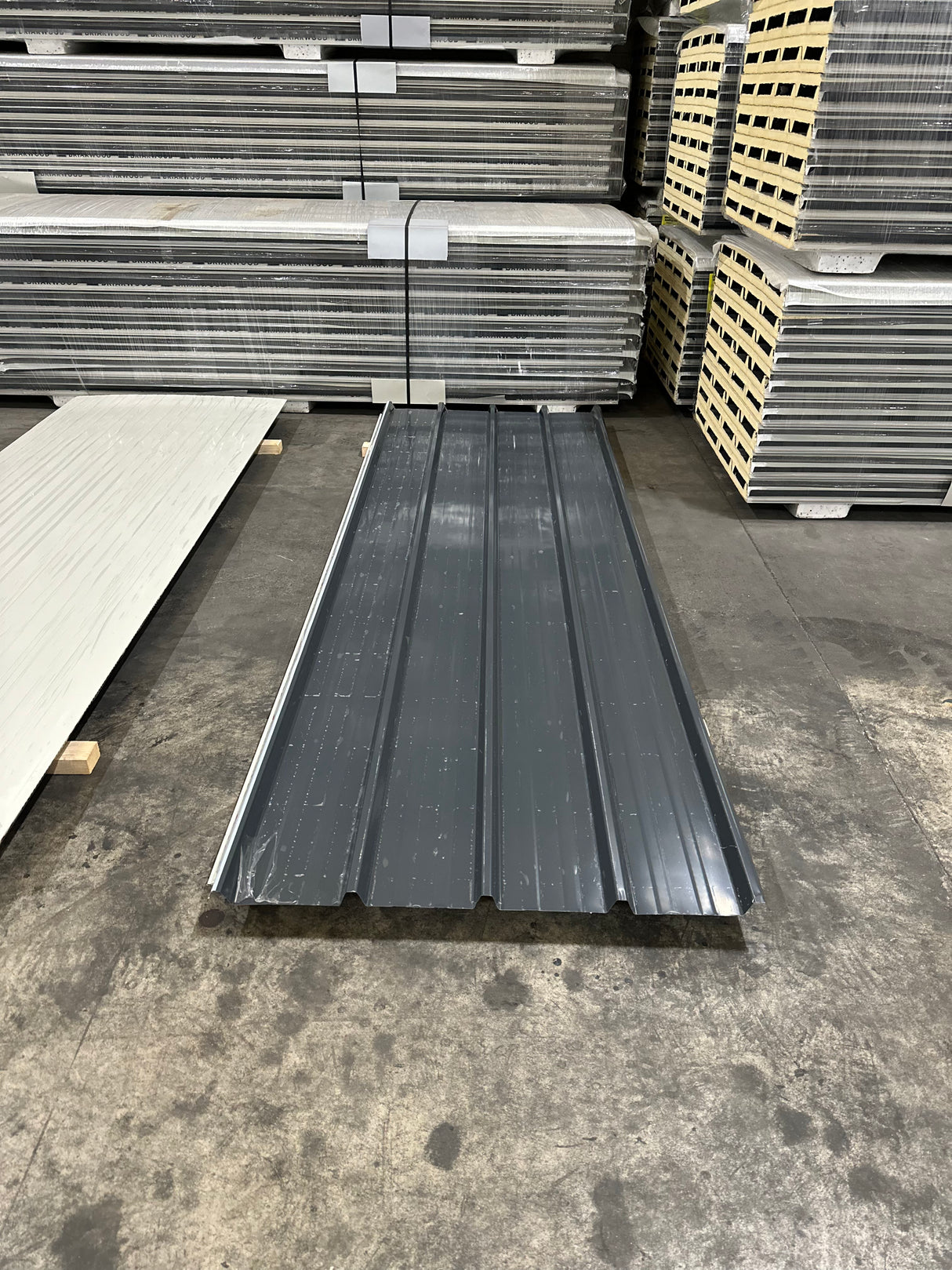 Insulated Roof Panel PIR 30mm Anthracite