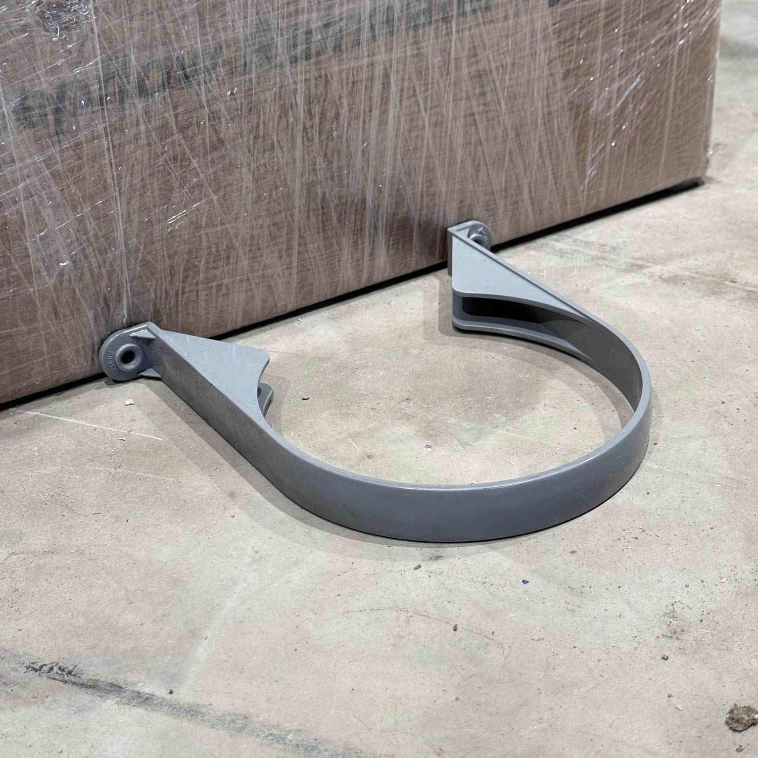 Briarwood AgriSpec 160mm Guttering Downpipe Bracket